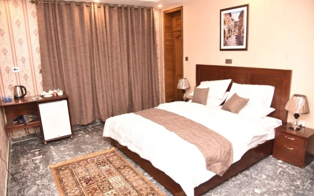 Tashreefaat Guest House - Islamabad Center