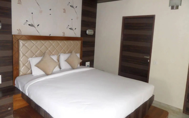 Hotel Raj Palace
