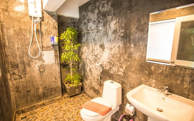 Bad Boys Guesthouse Patong