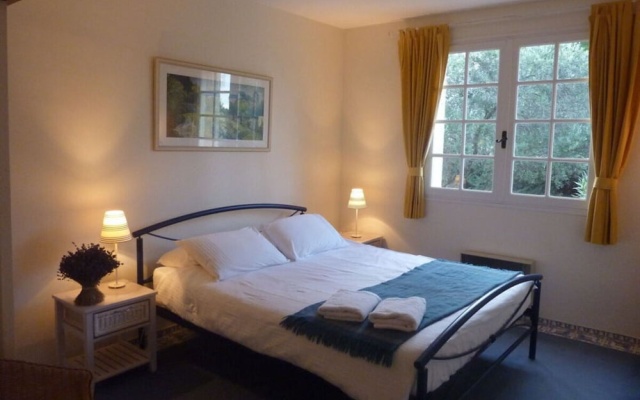 Villa des Cigales – Guest Rooms – Oberrieden