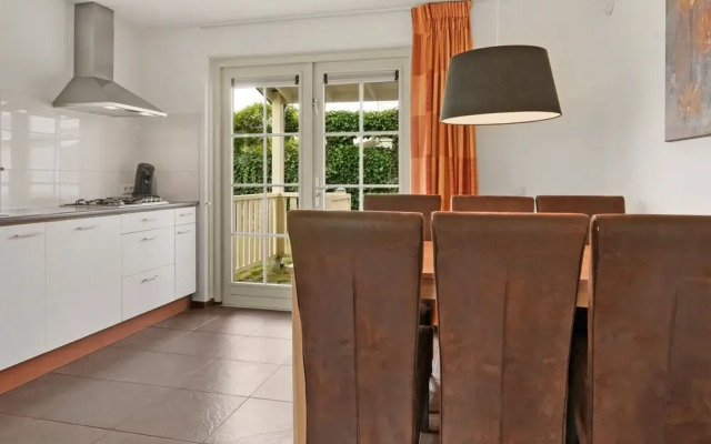 Bungalow in South Holland With Private Jetty