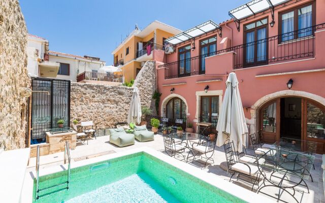 Phaedra Suites