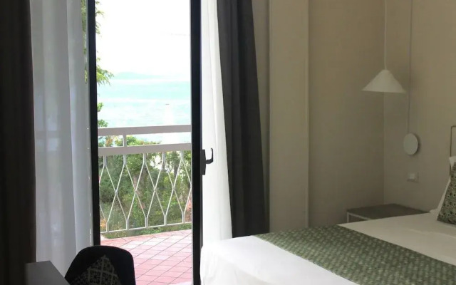 Lake Garda Beach Hostel