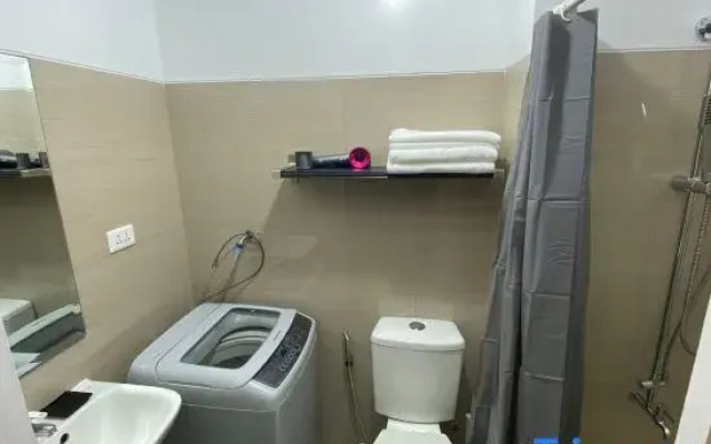 Shore 1 Spacious Smart Home 1003