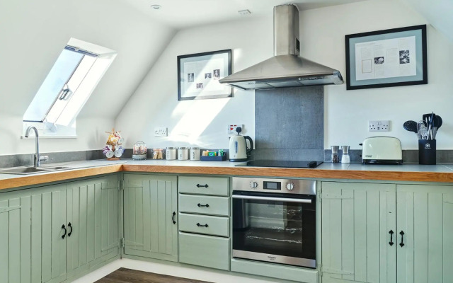 Monkstadt No 9 - Pretenders Escape