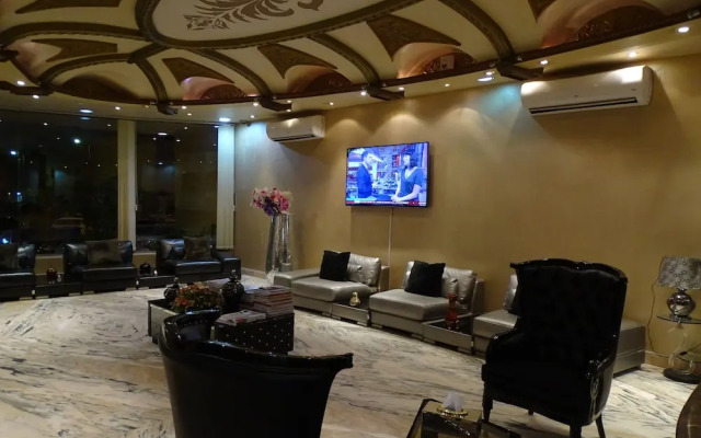 Comfort Inn Al Taawon