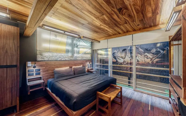 Breeze 215 at La Residencia