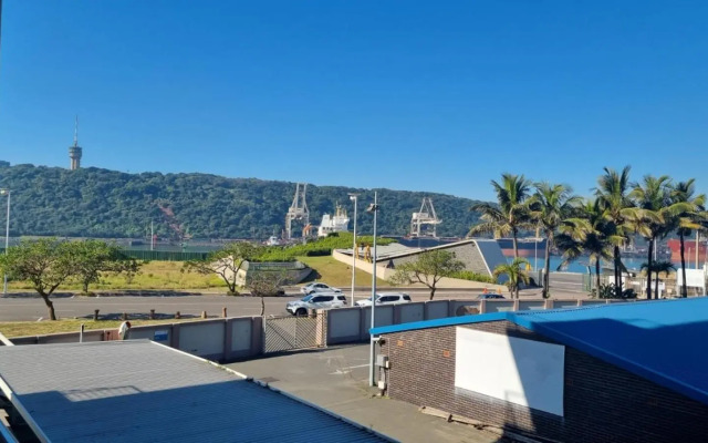 Accommodation Front - Prestigious 2 Sleeper Apartment with Harbour Views