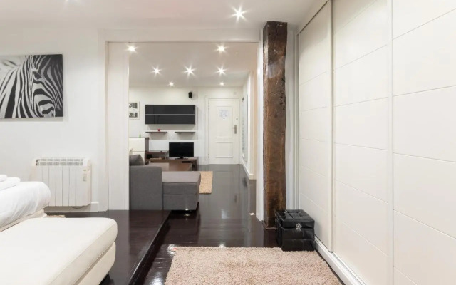 OLD TOWN II apartment by Aston Rentals