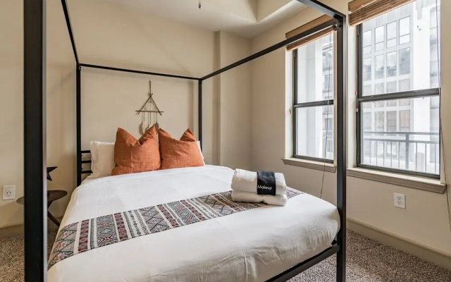 The Luxury Suites of Houston