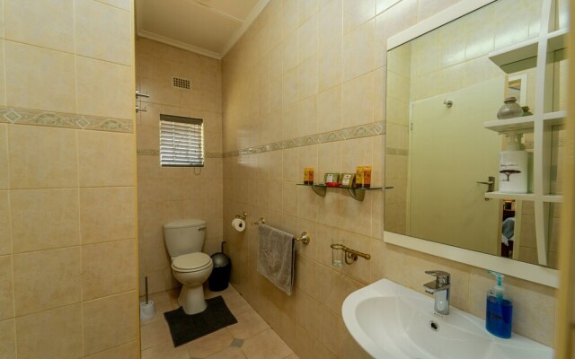 Room-zambezi Family Lodge - Rhino Room