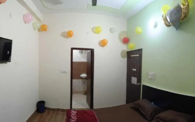 Oyo 91128 Hotel Mongoose Palace