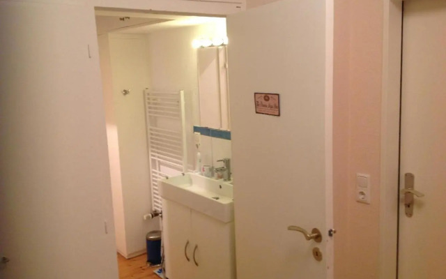 apartment-am-airport