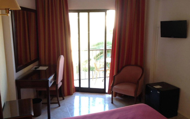 Hotel Amoros