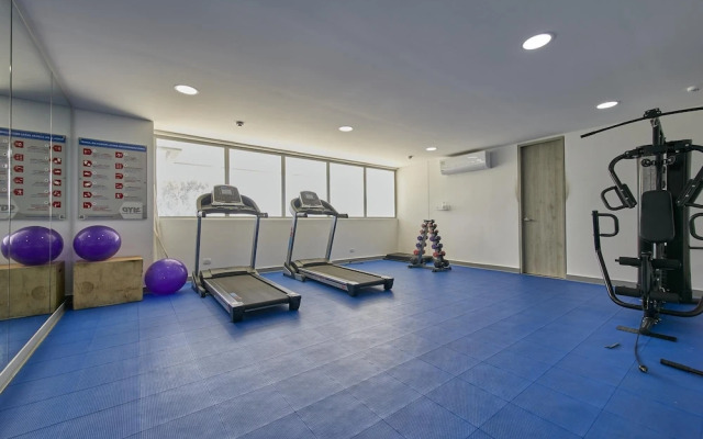 Artsy Oceanview Condo W Incredible Rooftop Pool