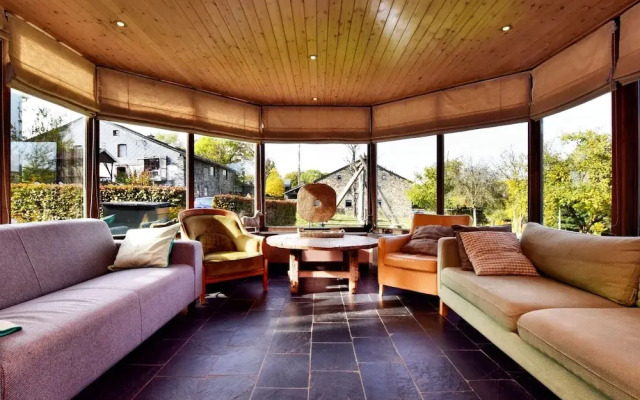Rustic House With Sunroom