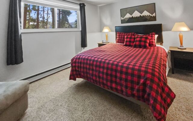 Beaver Ge 9-13 2 Bedroom Condo by Redawning