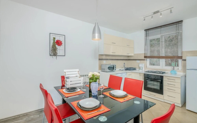 Nice Apartment in Vrbnik With 1 Bedrooms and Wifi