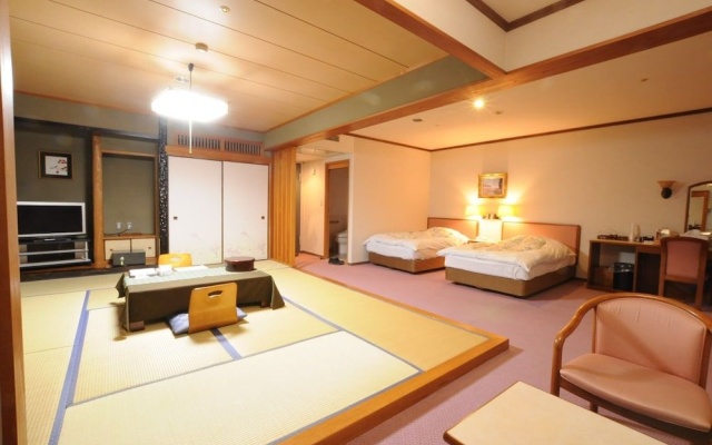 Watarase Onsen Hotel Sasayuri – Guest Rooms – Tanabe