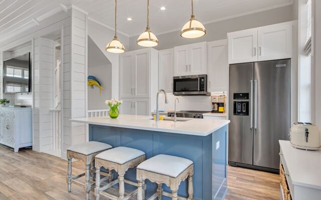 Good Vibes At Sunflower Beach