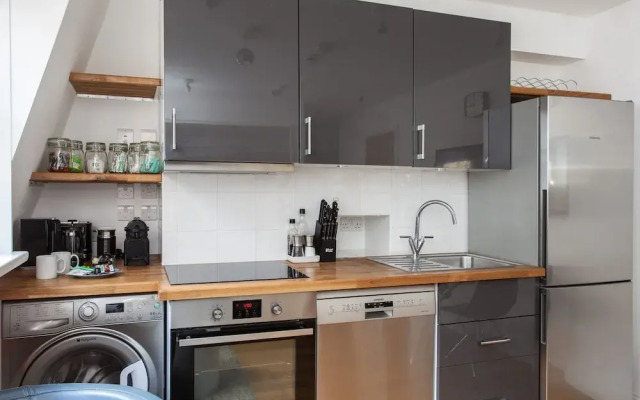 Quality Apartment Shaftersbury Avenue