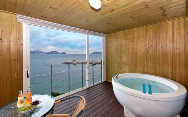 Geoje Merveille Pension