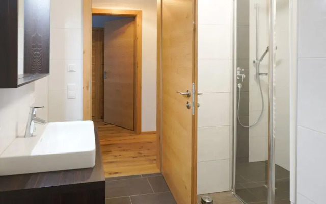 Kitzbuhel Alpine Lodge With Private Infrared Sauna