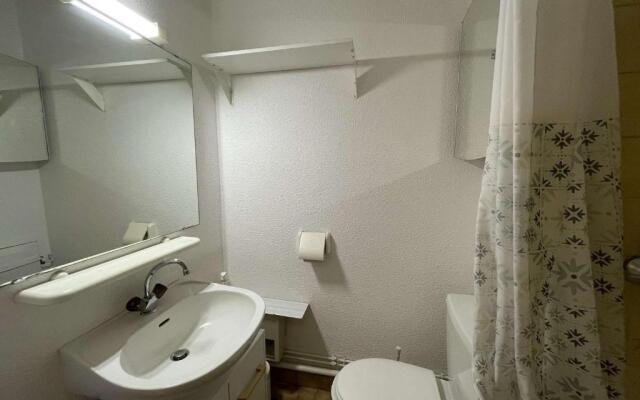 Appartement Le Grau-du-Roi, 1 pièce, 4 personnes - FR-1-250-140