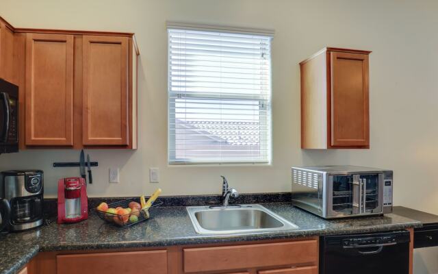 Tucson Home w/ Private Pool & Mountain Views!