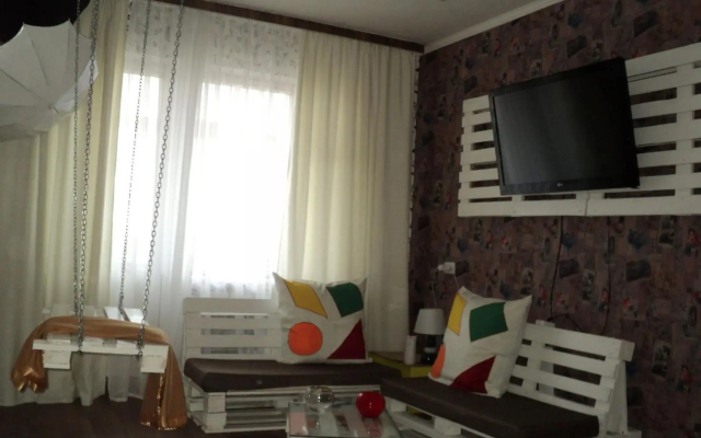 Apartment on Vasylia Stusa St, 10
