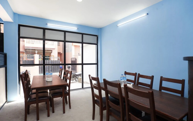 Oyo 419 Hotel Crossroads