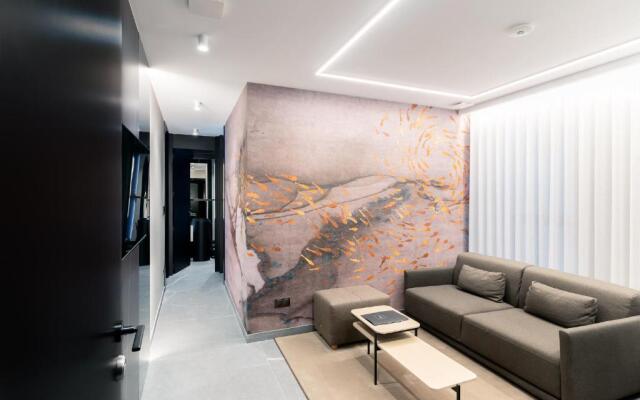 Mauro Suites