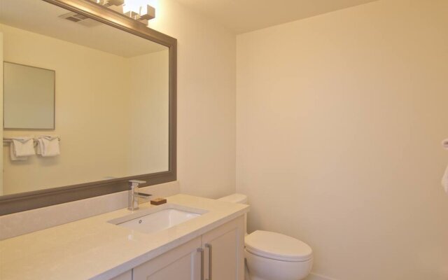 HS17 · Hearthstone Lodge - Hot tub - Village location