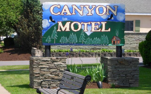 The Canyon Motel