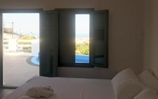 Amphitrite Suites Santorini