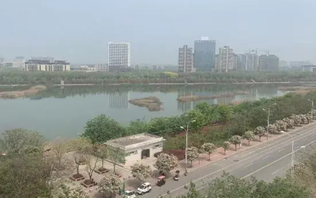 Tong Tong Hotel Chain (Dengzhou Hotel)