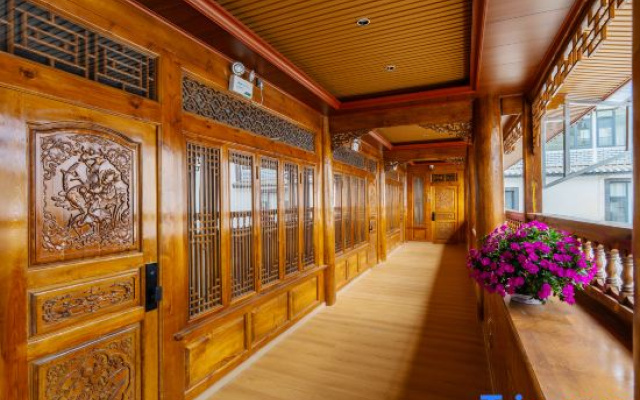 Yunshu Inn (Lijiang Sanyi International Airport Branch)