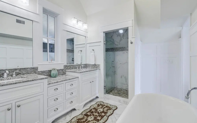 Seaside Shanty 125 SE