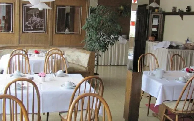 Hotel Burgenring