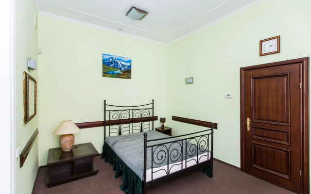 Luxury central two bedroom apartment