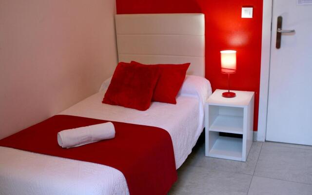 Nest Style Granada Hotel