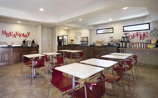 Infinity Inn & Suites