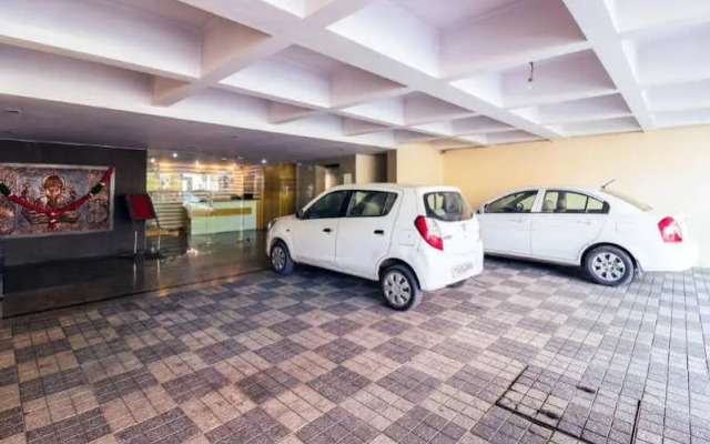 FabHotel Vinflora Banjara Hills