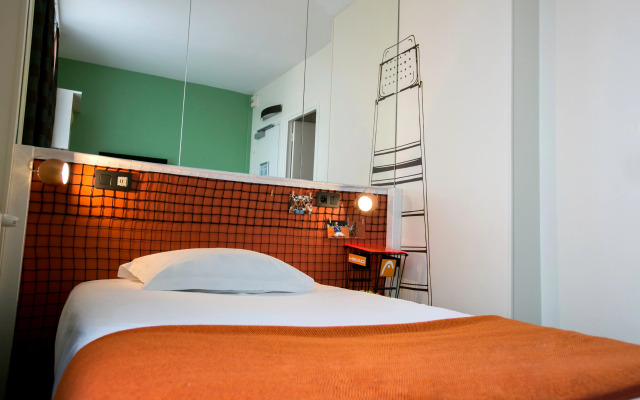 Hotel Olympic Paris Boulogne by Patrick Hayat