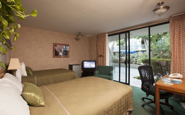 Travelodge Hotel at LAX