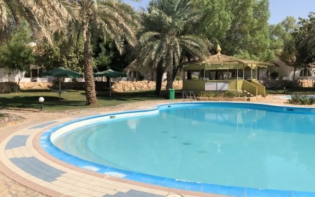 Al Buraimi Hotel