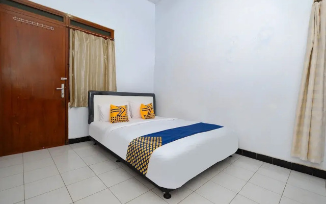 OYO 2240 Simpang Tujuh Residence