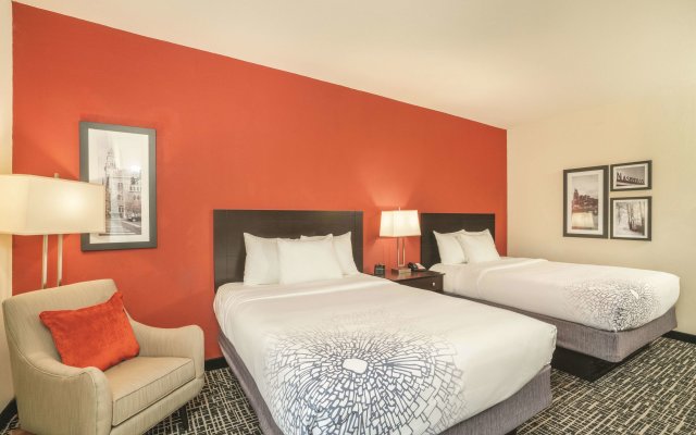 La Quinta Inn & Suites by Wyndham Smyrna TN - Nashville