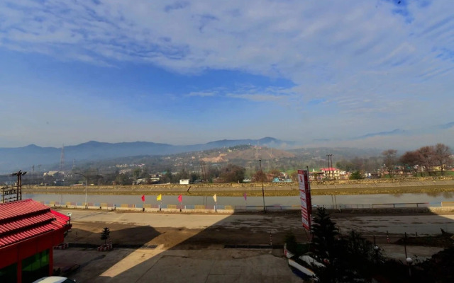 Besillio Grand Hotel By OYO Rooms