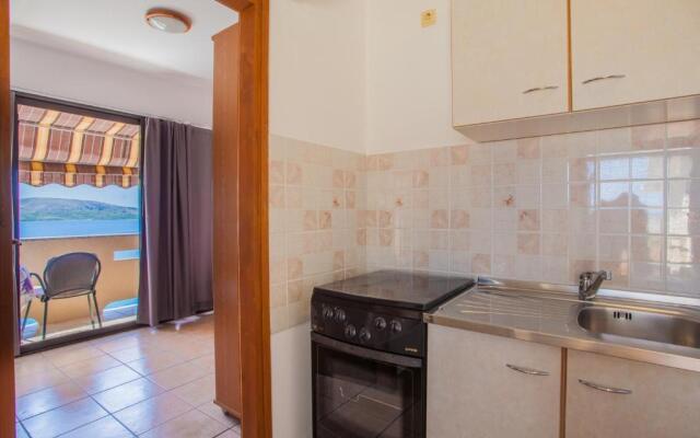 Apartmani Komešić